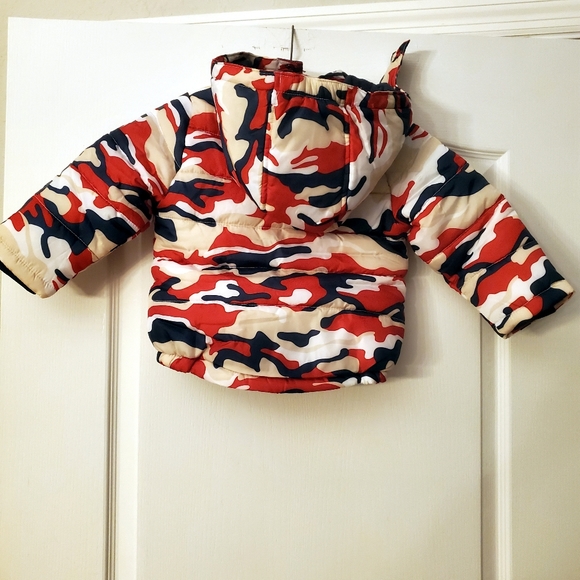Tommy Hillfiger Baby Boy & Toddler red blue Camo Puffer Jacket 2T NWT - Picture 3 of 6